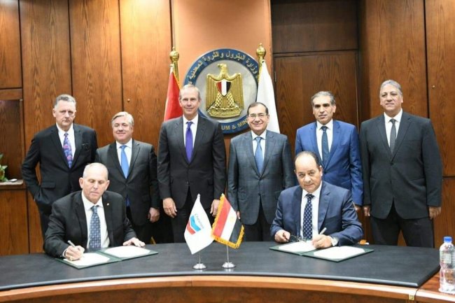 "ايجاس" توقع مذكرة تفاهم مع "شيفرون" للتعاون فى نقل واستيراد وإسالة وتصدير غاز شرق المتوسط عبر مصر