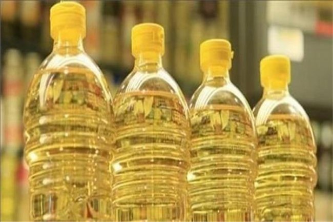 تباين أسعار زيت الطعام وانخفاض أسعار زيت الذرة في السوق المحلي