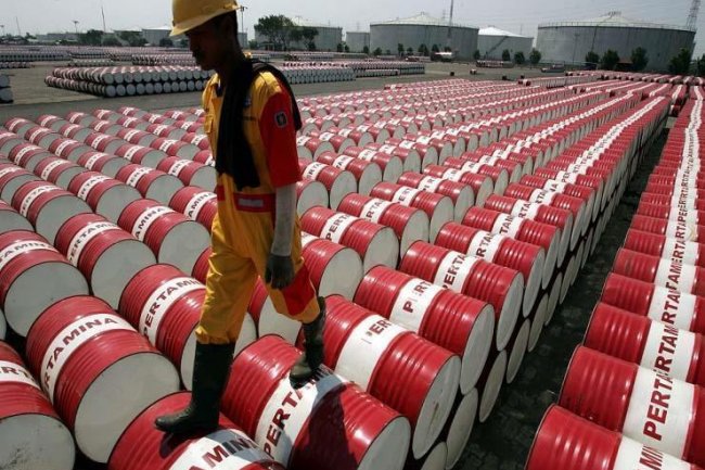  4% ارتفاعا فى أسعار النفط وسعر البرميل يصل إلى 104.65 دولارًا