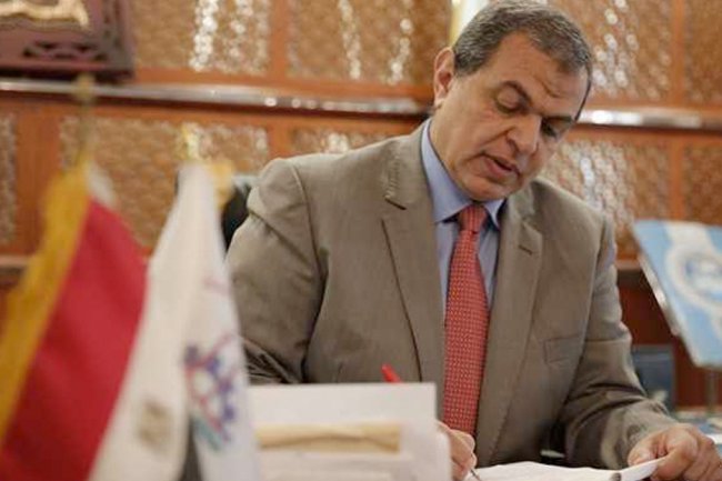 وزير القوى العاملة يتابع وصول جثمان الصيدلي القتيل بالرياض ويؤكد : جميع حقوقه محفوظة