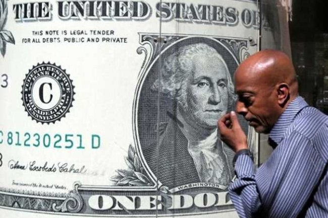    الدولار يواصل جنونه ويرتفع خلال تعاملات منتصف اليوم