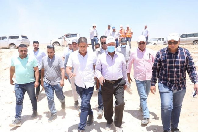 وزير النقل يتفقد سير العمل بالقطار الكهربائي السريع