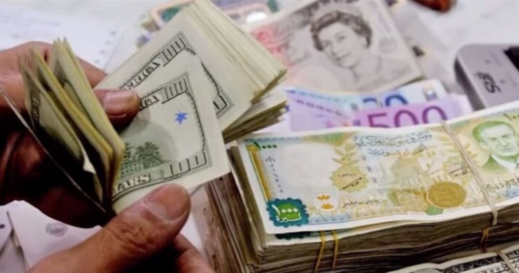 أسعار العملات .. الدولار يقفز لمعدلات تاريخية والجنيه الإسترليني يتأهب واليورو يعانى