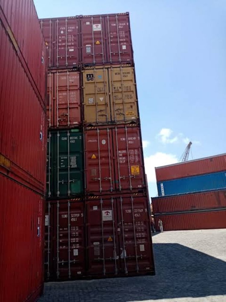 «‫‬قطاع الأعمال»: وصول أول شحنة من ماكينات الغزل والنسيج الحديثة