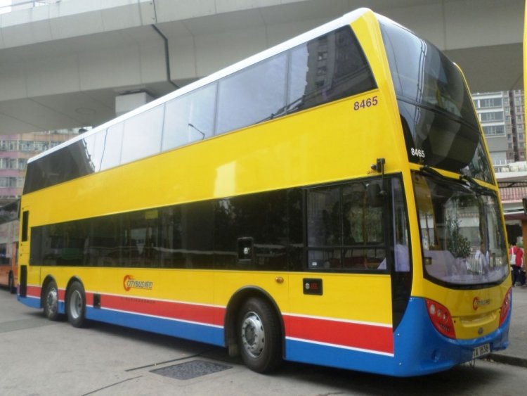 210 أتوبيس يعمل بالغاز الطبيعي والكهرباء تنقل وفود COP 27 