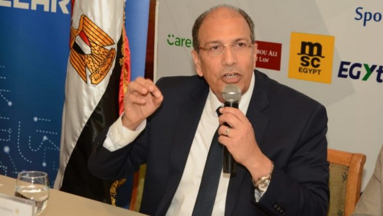  «غازى» يحدد 5 توصيات لتحقيق نهضة الصناعة الوطنية