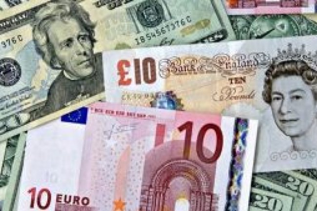 أسعار العملات.. الدولار يلامس الـ24.25 جنيه والريال السعودى 6.45 جنيه