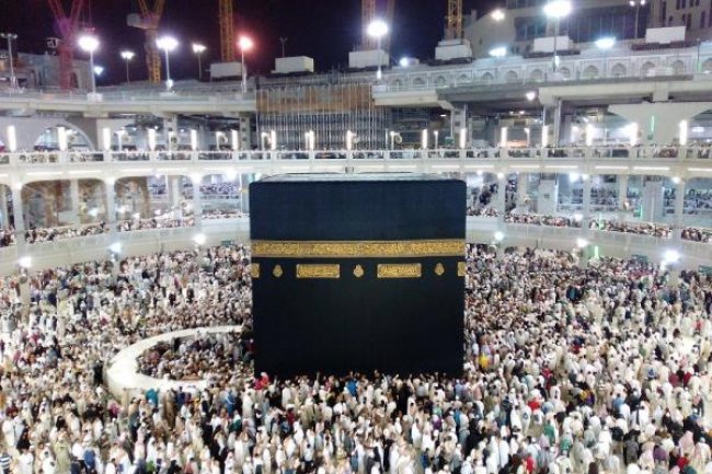   بحكم القضاء .. بطلان فرض الحكومة أى رسوم  إضافية على تكرار العمرة