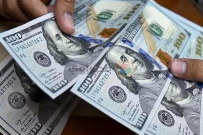 ارتفاع الدولار وتراجع اليورو.. أسعار العملات الاجنبية اليوم الجمعة مقابل الجنيه 