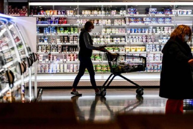 وزير التموين يُشكل لجنة عليا لوضع سعر عادل لـ15 سلعة أساسية 