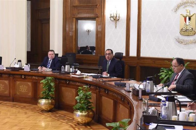 مدبولى : الحكومة حريصة على التأكد من انتظام سير منظومة الشحن المُسبق بصورة فاعلة