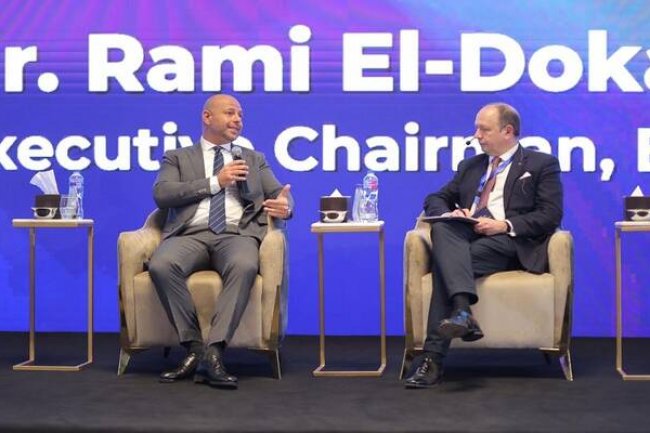 « الدكاني»  يستعرض أهم التطورات والفرص الاستثمارية بالبورصة المصرية