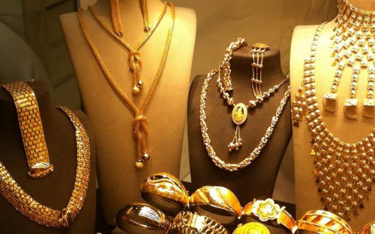 ارتفاع أسعار الذهب مع ترقب الأسواق خطاب رئيس الفيدرالي الأمريكي اليوم