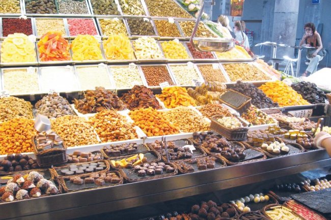 هل تم زيادة التعريفة الجمركية على السلع الكهربائية و«ياميش رمضان»؟ المالية توضح