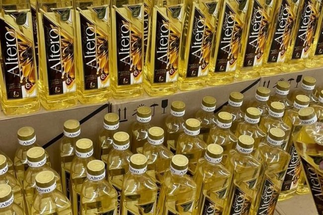      اقبال كبير على زيت الطعام الروسي بمحلات فتح الله ماركت  
