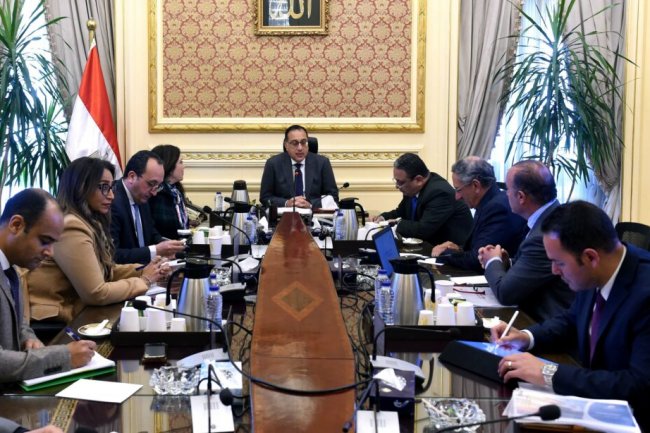 «مدبولى» يبحث مع ممثلي الصادرات الغذائية نسب المساندة المقترحة لزيادة الصادرات