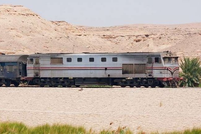 وزير النقل : تحويل جميع القطارات والاتوبيسات للعمل بالكهرباء والغاز