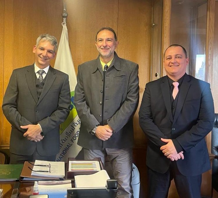 رئيس هيئة سلامة الغذاء  يستقبل  الملحق الزراعي البرازيلي الجديد بالقاهرة