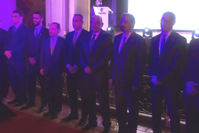 وزير قطاع الأعمال العام: خطة عمل لتشجيع الشراكة مع مصنعي الدواء المحليين والأجانب لتوطين التكنولوجيا الحديثة