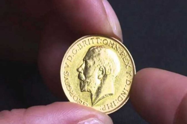 480 جنيهًا تراجعا فى سعر الجنيه الذهب  