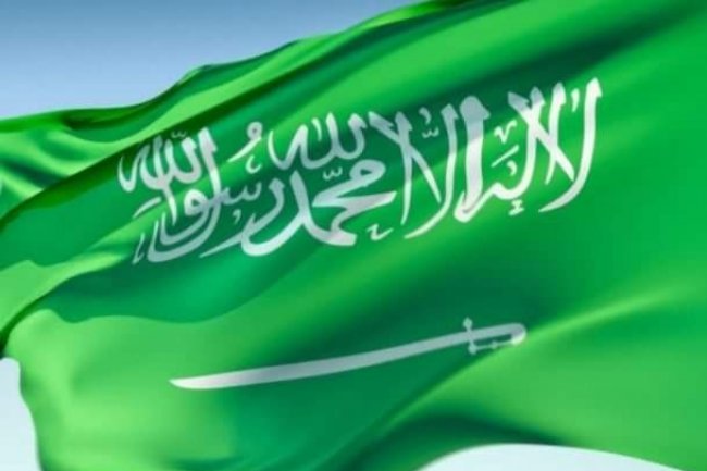 السماء مازالت ملبدة بالغيوم.. السعودية تطالب المواطنين بالابتعاد عن الأودية ومجاري السيول