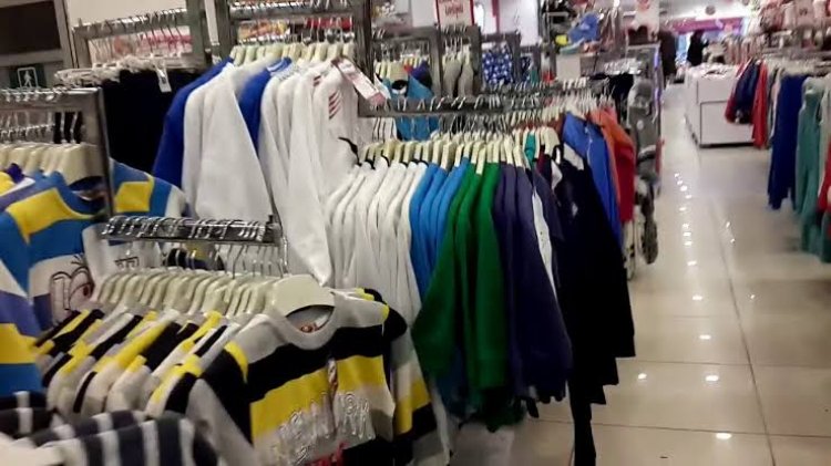 شعبة الملابس تطالب بإحكام الرقابة على دخول البضائع بطرق غير شرعية 