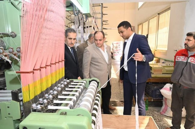 وزير التجارة والصناعة يتفقد مجمع الصناعات النسيجية والمنطقة الصناعية القديمة بالمحلة الكبرى
