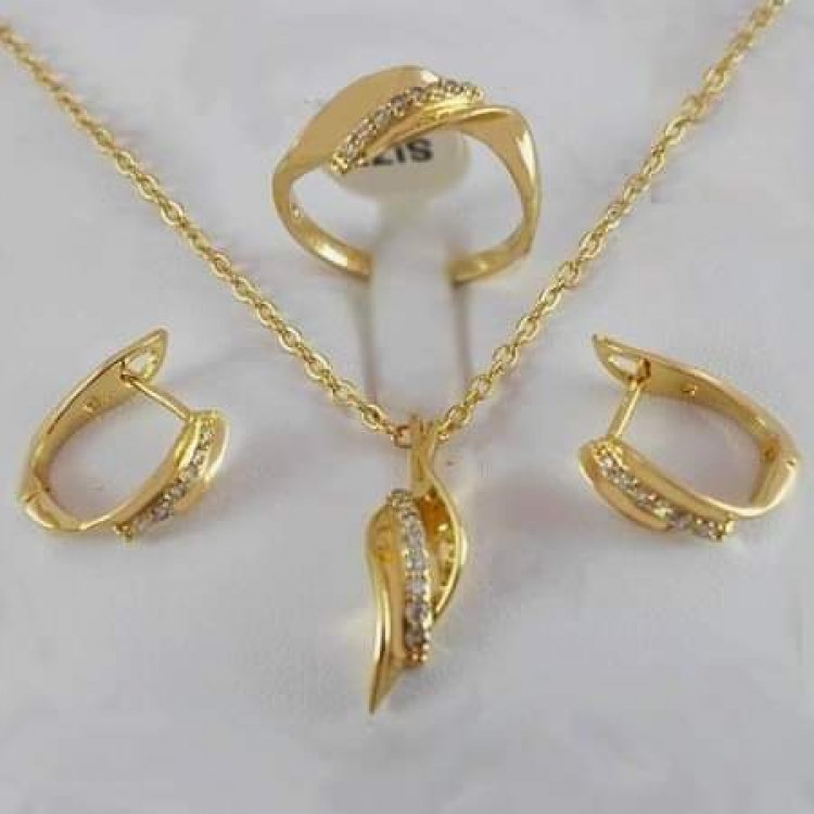 شعبة الذهب تنصح المستهلك بالتأني في الشراء : السعر الحالي مبالغ فيه