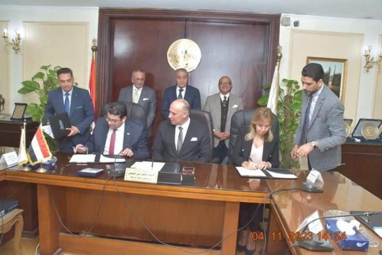 تعاون بين « التموين » و« التجاري الدولي» و«فيزا » لإصدار بطاقة السجل التجاري الرقمية» لأول مرة 