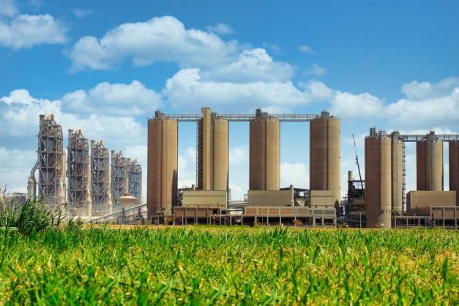 في يوم البيئة العالمي..تعرف علي جهود"لافارج مصر“  لتحقيق الاستدامة البيئية في صناعة مواد البناء