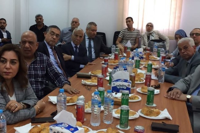 وزير قطاع الأعمال العام يتفقد أعمال بناء المصانع الجديدة بشركة دمياط للغزل والنسيج