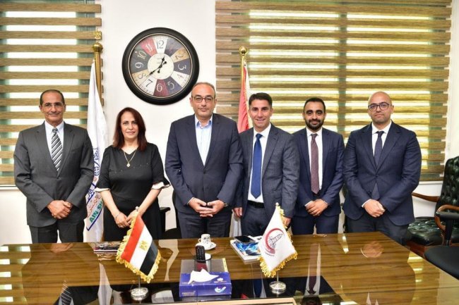 جامعة عين شمس تستضيف وفداً من منظمة (KLAS) العالمية لتفقد مشروع ميكنة مستشفيات جامعة عين شمس "مدينة عين شمس الطبية