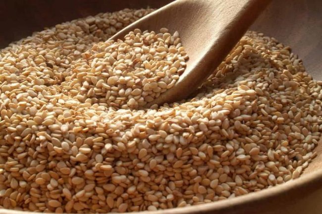 أسعار السمسم .. 74 ألف جنيه لطن المحلى