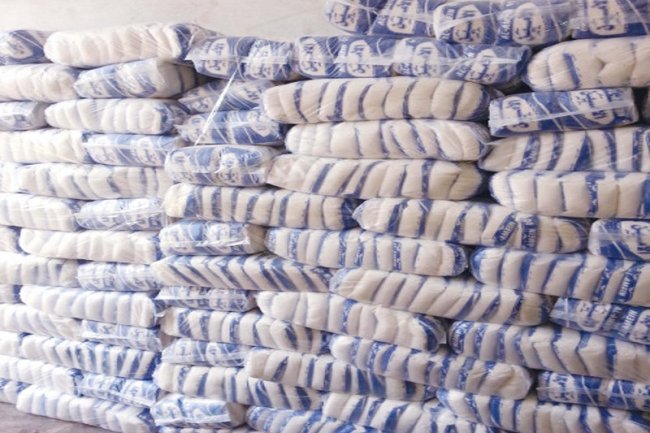 أسعار السكر فى أسواق الجملة والتجزئة اليوم الخميس 